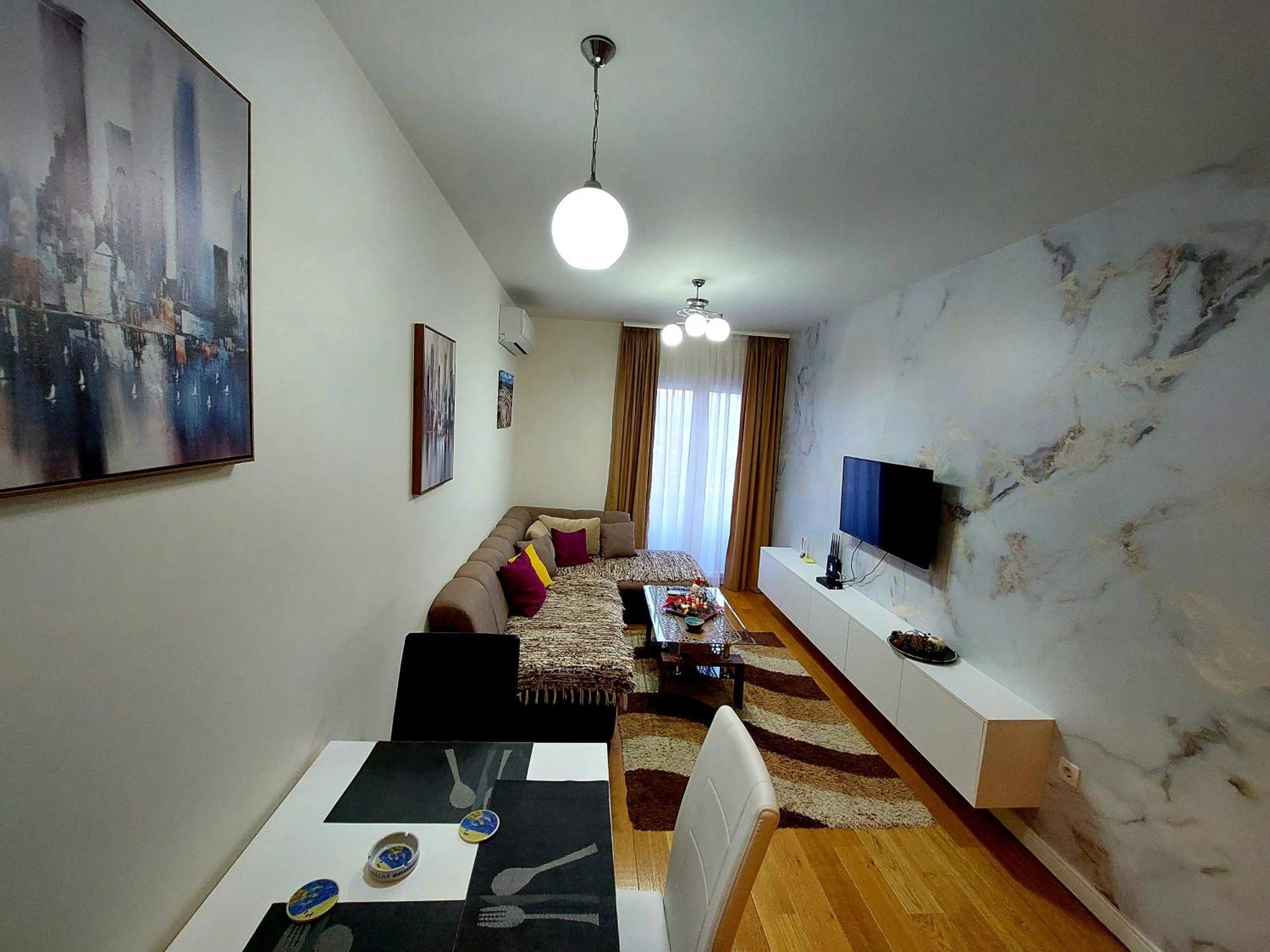 New York - Central Point Podgorica Extérieur photo